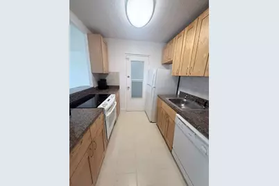 2555 NE 11th Street #402, Fort Lauderdale, FL 33304 - Photo 5