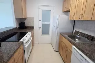 2555 NE 11th St, Fort Lauderdale, FL 33304 - Photo 5