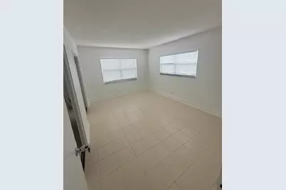 2555 NE 11th Street #402, Fort Lauderdale, FL 33304 - Photo 13