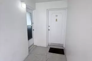 2555 NE 11th St, Fort Lauderdale, FL 33304 - Photo 3