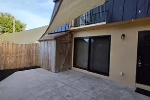 2318 Waterside Dr, Lake Worth, FL 33461 - Photo 3