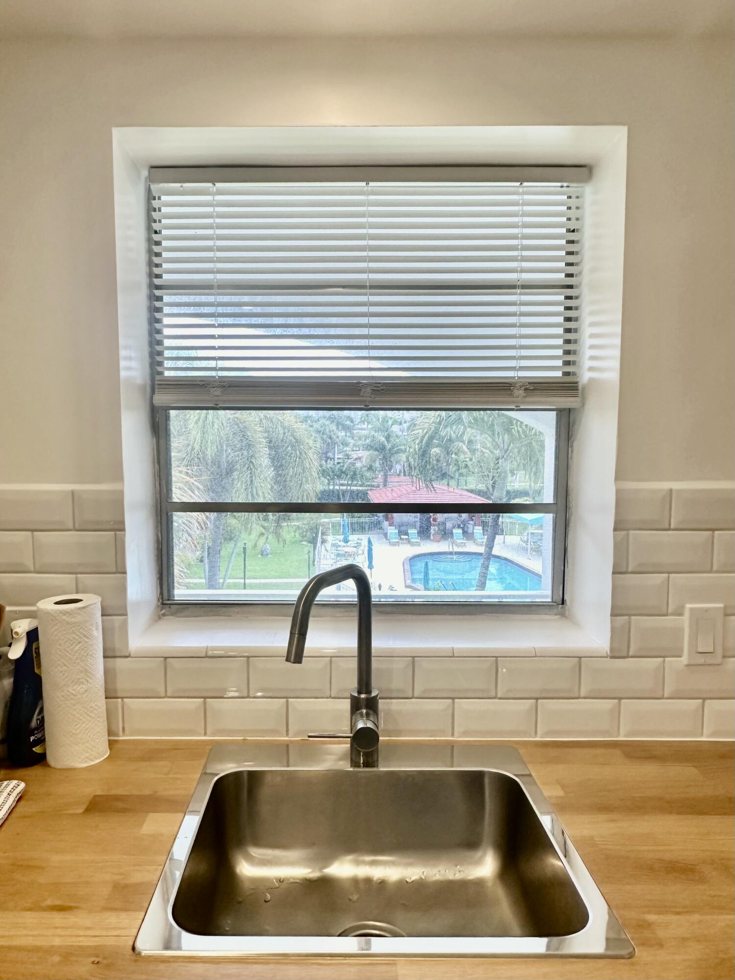 580 Egret Dr #314 - 580 Egret Dr #314, Hallandale Beach, FL 33009 Luxury Property | Jose Angel Pina