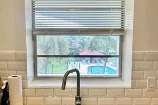 580 Egret Dr, Hallandale Beach, FL 33009 - Photo 1