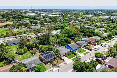 816 SW 3rd Court, Delray Beach, FL 33444 - Photo 11