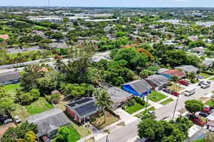 816 SW 3rd Ct, Delray Beach, FL 33444 - Photo 11