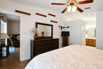 5951 NW Brenda Circle, Port Saint Lucie, FL 34986 - Photo 13