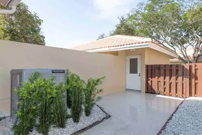257 Old Meadow Way, Palm Beach Gardens, FL 33418 - Photo 5