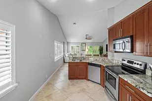 3703 S Lancewood Pl, Delray Beach, FL 33445 - Photo 13