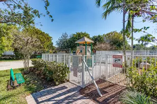 3703 S Lancewood Pl, Delray Beach, FL 33445 - Photo 35