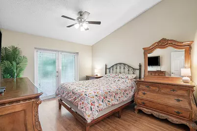 3703 S Lancewood Place, Delray Beach, FL 33445 - Photo 19