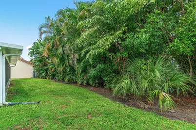 3703 S Lancewood Place, Delray Beach, FL 33445 - Photo 29