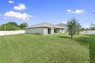 601 SW S Quick Cir, Port Saint Lucie, FL 34953 - Photo 3
