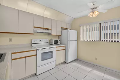 15234 Lakes Of Delray Boulevard #254, Delray Beach, FL 33484 - Photo 7
