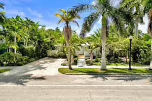 1016 Harrison St, Hollywood, FL 33019 - Photo 3
