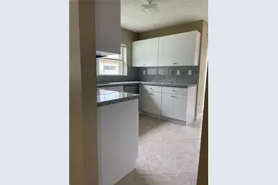 19250 NW 12th Manor, Pembroke Pines, FL 33029 - Photo 7