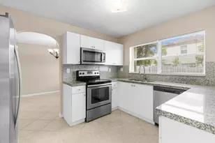 19250 NW 12th Manor, Pembroke Pines, FL 33029 - Photo 19