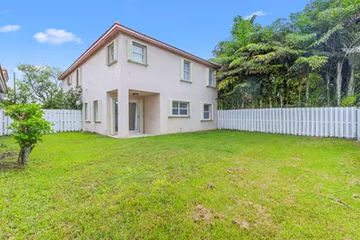 19250 NW 12th Manor, Pembroke Pines, FL 33029 - Photo 9
