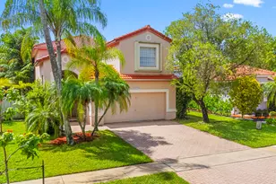 19250 NW 12th Manor, Pembroke Pines, FL 33029 - Photo 3