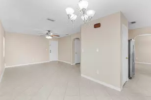 19250 NW 12th Manor, Pembroke Pines, FL 33029 - Photo 21