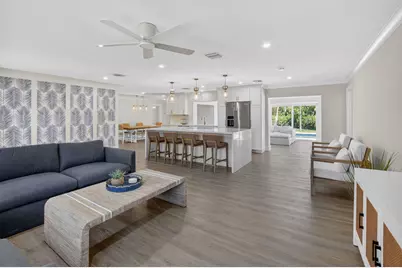 135 SE 28th Court, Boynton Beach, FL 33435 - Photo 5