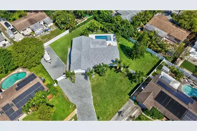 135 SE 28th Court, Boynton Beach, FL 33435 - Photo 67
