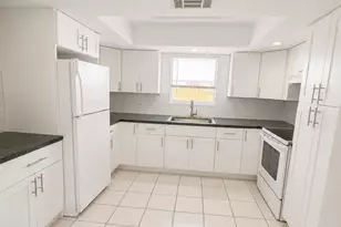 7920 SW 7th Pl, North Lauderdale, FL 33068 - Photo 3