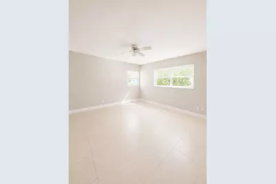 7920 SW 7th Place, North Lauderdale, FL 33068 - Photo 5