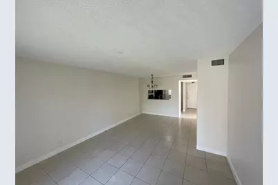 6844 Palmetto Circle S #201, Boca Raton, FL 33433 - Photo 7