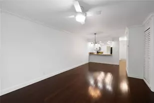 815 Middle River Dr, Fort Lauderdale, FL 33304 - Photo 11