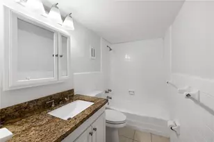 815 Middle River Dr, Fort Lauderdale, FL 33304 - Photo 15