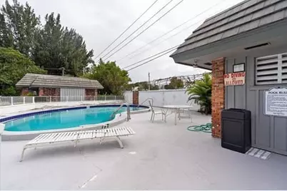 415 Pine Tree Court #16, Atlantis, FL 33462 - Photo 19