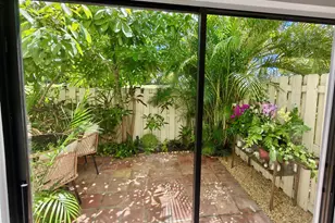 210 Bella Vista Ct N, Jupiter, FL 33477 - Photo 5