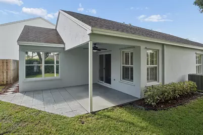 67 Kingfisher Way, Boynton Beach, FL 33436 - Photo 9