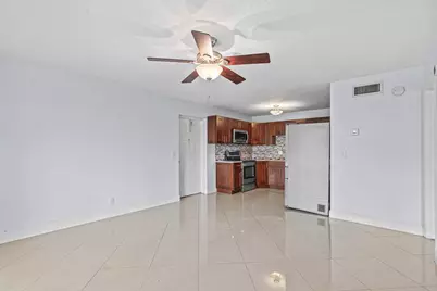 204 Foxtail Drive #F1, Greenacres, FL 33415 - Photo 7