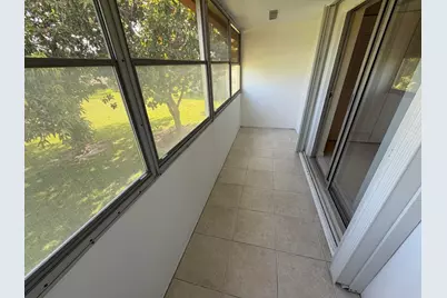 [Address not provided], West Palm Beach, FL 33417 - Photo 3