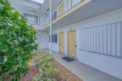 3240 Lake Osborne Drive #109, Lake Worth Beach, FL 33461 - Photo 15