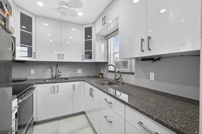 160 Easthampton G, West Palm Beach, FL 33417 - Photo 1