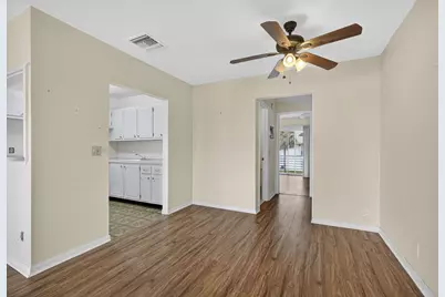 159 Easthampton G, West Palm Beach, FL 33417 - Photo 5
