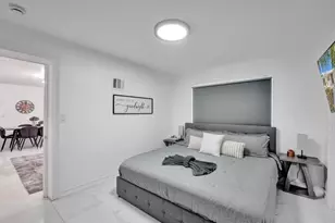 2001 Washington St, Hollywood, FL 33020 - Photo 19