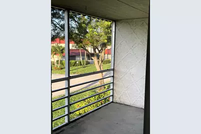 12011 Poinciana Boulevard S #202, Royal Palm Beach, FL 33411 - Photo 3