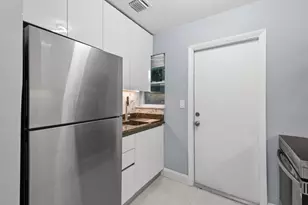 968 W 9th St, Riviera Beach, FL 33404 - Photo 7