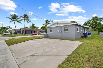 968 W 9th Street #A1, Riviera Beach, FL 33404 - Photo 27