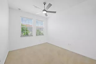 870 NW 83rd Ln, Boca Raton, FL 33487 - Photo 15