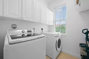 870 NW 83rd Ln, Boca Raton, FL 33487 - Photo 25