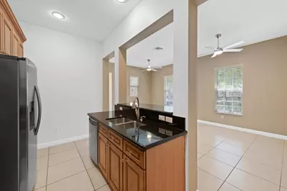 870 NW 83rd Lane, Boca Raton, FL 33487 - Photo 11