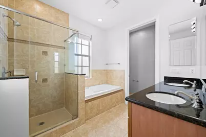 870 NW 83rd Lane, Boca Raton, FL 33487 - Photo 19