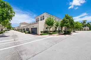 870 NW 83rd Ln, Boca Raton, FL 33487 - Photo 27