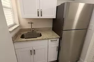 968 W 9th St, Riviera Beach, FL 33404 - Photo 3