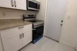 968 W 9th St, Riviera Beach, FL 33404 - Photo 5