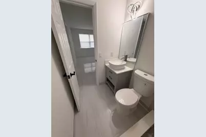 968 W 9th Street #B2, Riviera Beach, FL 33404 - Photo 17